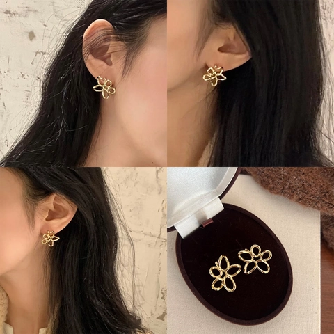 Elegantes Pendientes De Botón Con Flor Hueca Material De Cobre Diseño Floral Minimalista Joyería Chic Para Mujeres