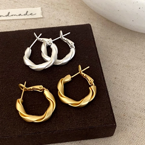 Matte Gedrehte Creolen Geometrische Seilstruktur Retro Französischer Stil Für Frauen Ohrstecker Aus 925er Sterlingsilber