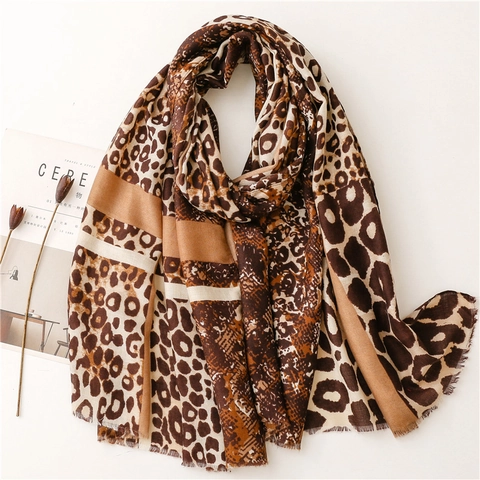 Écharpe Châle Femme Mode Imprimé Léopard Patchwork Motif Animalier Doux Léger Polyester Pour Trajet Quotidien Pare-soleil