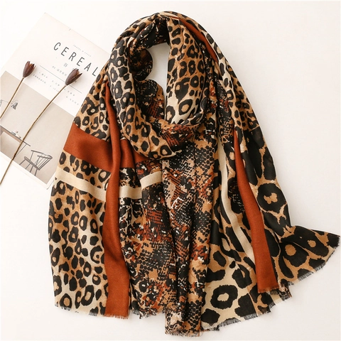 Écharpe Châle Femme Mode Imprimé Léopard Patchwork Motif Animalier Doux Léger Polyester Pour Trajet Quotidien Pare-soleil
