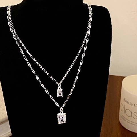 Collier Multi Rangs Cuivre Plaqué Argent Pendentif Zircon Rectangulaire Bijoux De Mode Minimaliste Pour Femme