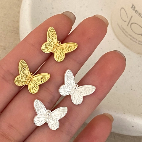 Butterfly Stud Earrings Matte Gold Plated Copper Elegant Textured Animal Design Jewelry For Women Minimalist Fashion Accessory