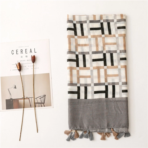 Large Scarf Shawl Women Bohemian Geometric Pattern Tassel Cotton Polyester Blend Satin Fashion Sunscreen Wrap