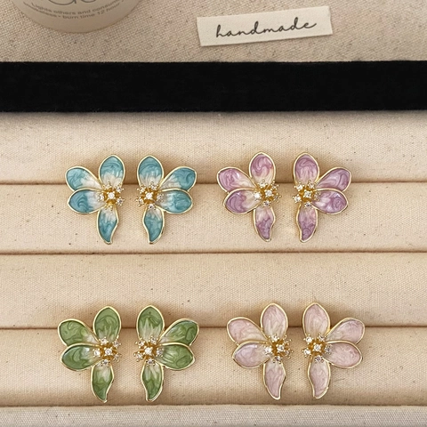 Flower Petal Stud Earrings With Enamel Drip Oil And Cubic Zirconia Gold Plated Copper Elegant Sweet French Style Women