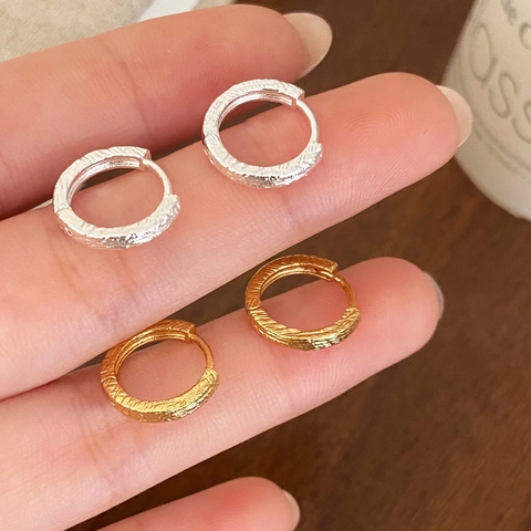 Texturierte Creolen Kupfer Minimalistisch Gehämmert Geometrischer Stil Für Damen Alltagsmode Pendler Accessoire