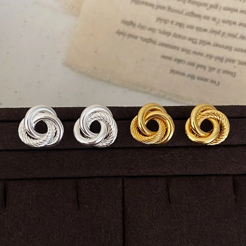 Retro Interlocking Three Ring Knot Stud Earrings Twisted Texture Plated Copper Elegant Geometric Jewelry For Women