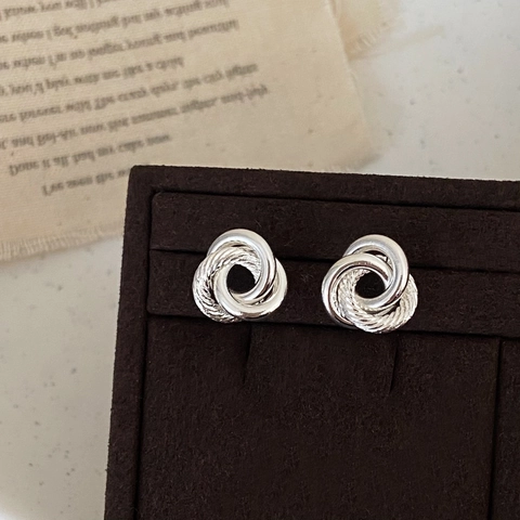 Orecchini A Lobo Con Nodo Intrecciato Rame Placcato Argento Con Perno In Argento Sterling 925 Gioielli Da Donna