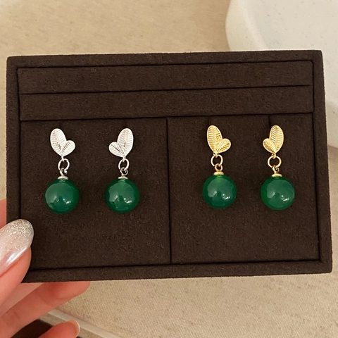 Vintage Leaf Drop Earrings With Green Agate Bead 18K Gold Plated Elegant Copper Jewelry For Women Retro Style