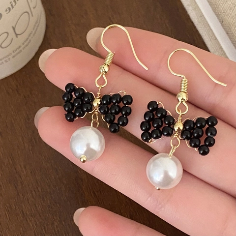 Elegantes Pendientes Colgantes De Lazo Con Cuentas Negras Y Perla Artificial Cobre Chapado En Oro Estilo Vintage Francés Mujeres