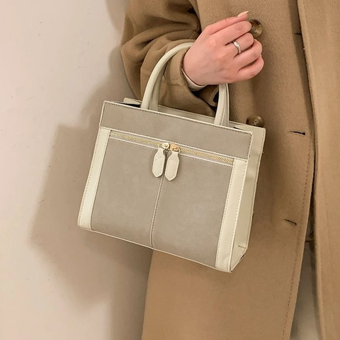 Borsa Tote Retro In Pelle PU E Scamosciata Donna Borsa A Mano Vintage Con Pendente Peluche Borsa A Tracolla Minimalista