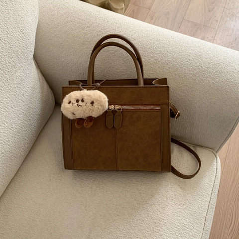Borsa Tote Retro In Pelle PU E Scamosciata Donna Borsa A Mano Vintage Con Pendente Peluche Borsa A Tracolla Minimalista