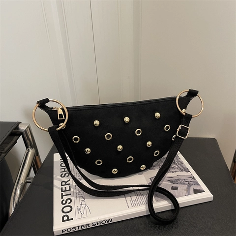 Borsa a Tracolla da Donna in Camoscio Vintage con Rivetti Moda Punk a Mezzaluna con Anello in Metallo per Pendolari