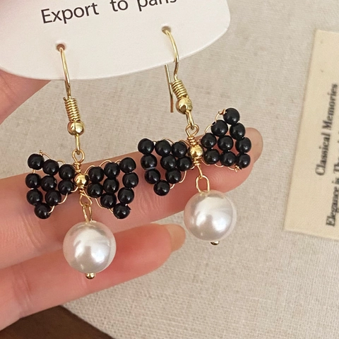 Elegantes Pendientes Colgantes De Lazo Con Cuentas Negras Y Perla Artificial Cobre Chapado En Oro Estilo Vintage Francés Mujeres