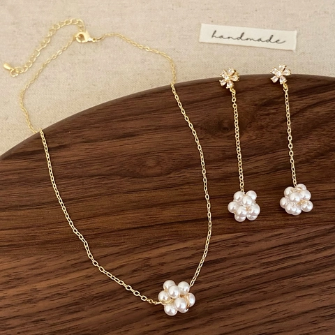 Collana E Orecchini Gioielli Künstliche Perle Imitazione Fiore Placcato Oro 18K Perno In Argento Accessorio Elegante Per Donne