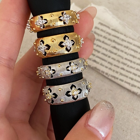 Vintage Copper Zircon Ring For Women Brushed Metal Texture Hollow Out Star Flower Design Elegant Adjustable Open Band Jewelry