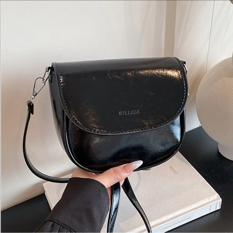 Borsa A Sella In Pelle PU Lucida Per Donna Borsa A Tracolla Mezzaluna Moda Stile Coreano Versatile