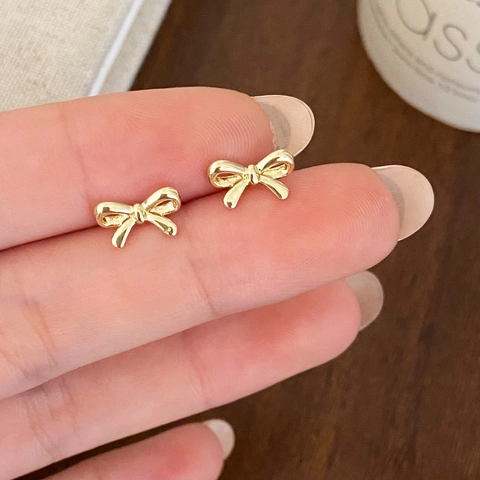 Zierliche Schleife Ohrstecker Kupfer Vergoldet Minimalistischer Schicker Schmuck Mit 925 Sterling Silber Ohrstecker