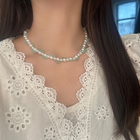 Handmade Wavy Beaded Necklace With Imitation Artificial Pearls And Crystal Beads Elegant Floral Pattern Choker For Women 18K Gold Plated