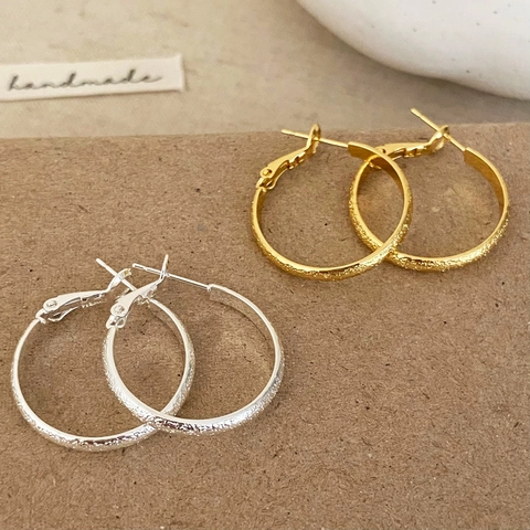 Mattierte Textur Creolen Kupfer Minimalistisch Exquisit Pendeln Leicht Modeschmuck Für Frauen Elegant