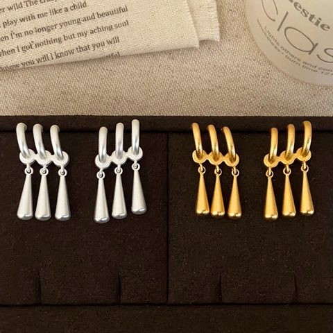 Boucles D Oreilles Puces En Cuivre Mat À Gland En Forme De Goutte Avec Pendentif À Triple Boucle Pour Femmes Style Minimaliste