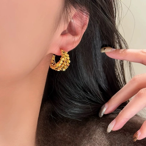 Boucles D'oreilles Créoles Géométriques En Forme De C Pour Femmes Motif Cuboïde À Pointes Pyramidales Texture Cuivre Doré Chic