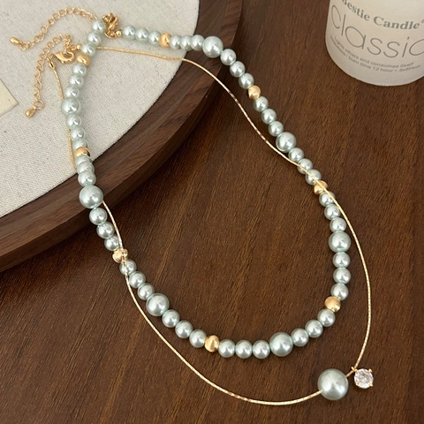 Collier Pendentif Élégant En Künstliche Perle D'imitation Pour Femmes Chaîne En Alliage Avec Accent En Zircone Style De Luxe Bijoux Réglable