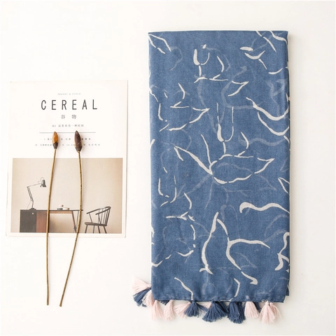 Dames Mode Blauwe Marmerprint Lange Sjaal Met Gekleurde Kwastjes Zacht Polyester Zonbescherming Reizen Strand Omslagdoek Voor Vrouwen