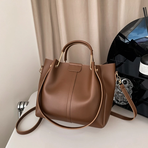 Damen PU-Leder Tote Bag Große Kapazität Vintage Eimer Umhängetasche Mit Metallgriff Für Pendeln Alltäglicher Gebrauch
