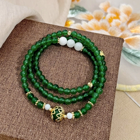 Retro Chinese Style Multi Layer Green Chalcedony Beaded Bracelet With Shell And Gold Plated Hollow Charms For Women