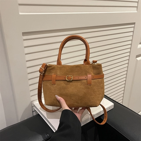 Bolso Tote Bandolera de Ante Sintético Vintage para Mujer Bolso de Hombro Minimalista de Color Sólido Con Hebilla Metálica