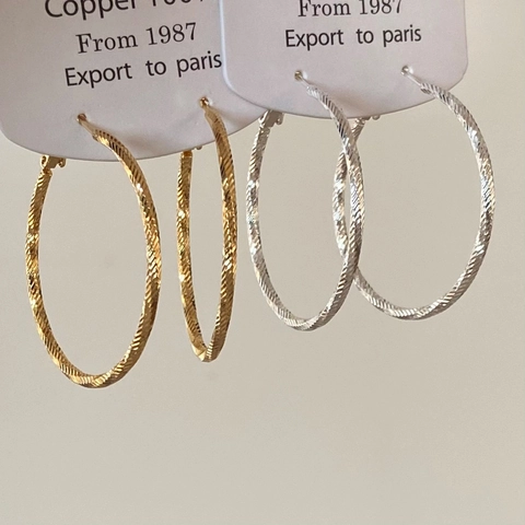 Grote Getextureerde Creolen Koper Spiraal Geometrisch Mode Sieraden Voor Vrouwen Lichtgewicht Minimalistisch Stijlvol Accessoire