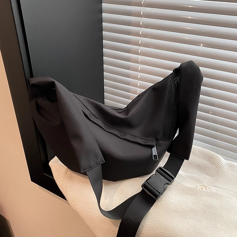 Damen Minimalistische Einfarbige Umhängetasche Halbmond Teigtaschenform Verstellbarer Gurt Leichte Lässige Crossbody Tasche Alltag