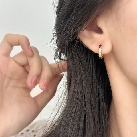 Pendientes De Aro Con Ondas De Cobre Chapado En Oro E Incrustaciones De Circonita Joyería Elegante Para Mujer