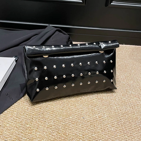 Borsa a Pochette con Rivetti da Donna in Pelle PU Metallizzata Borchiata per Festa Serale Chic Minimalista Quotidiana