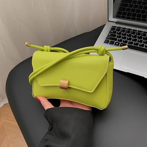 Bolso de Hombro de Cuero de PU Minimalista para Mujer Cerradura de Metal Vintage Correa Anudada Color Sólido Bolso de Moda