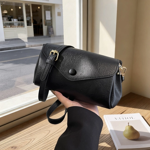 Women Retro PU Leather Shoulder Bag Solid Color Flip Square Crossbody Bag Korean Minimalist Commuting Daily Fashion Handbag