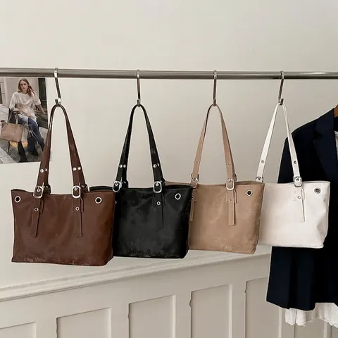 Women Retro PU Leather Tote Bag Rivet Shoulder Bag Large Capacity Commute Underarm Bag Adjustable Strap Magnetic Buckle