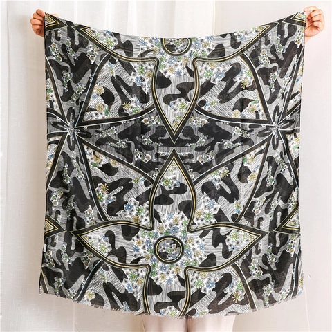 Dames Sjaal Omslagdoek Katoen Polyester Satijn Floraal Geometrisch Luipaardprint Lichtgewicht Zacht Ademend Strand Zonbescherming