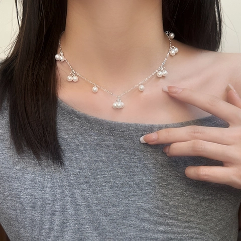 Elegante Weiße Imitationsperlenkette Minimalistische Versilberte Kette Choker Schmuck Für Damen Täglicher Gebrauch