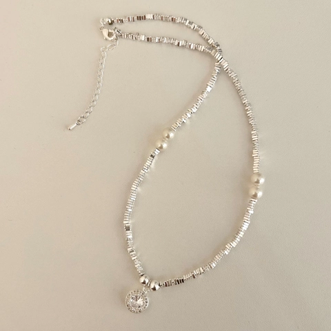 French Light Luxury Artificial Pearl Necklace Broken Silver Metal Beads Bow Pendant Adjustable Retro Fashion Jewelry For Women