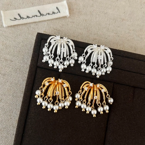 Orecchini A Lobo Ventaglio Con Perla Artificial Sintetica E Strass Perno In Ottone Gioielli Di Lusso Per Donne