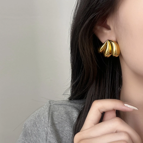 Fan Shaped Stud Earrings Metal Geometric Shell Wave Luxury Fashion Copper Earring Post Jewelry For Women High Shine