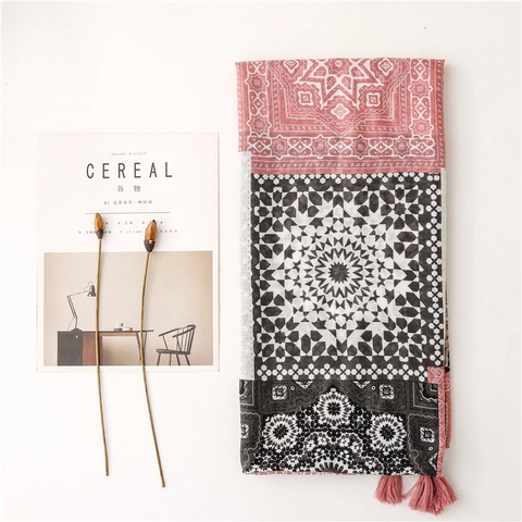 Women's Bohemian Geometric Paisley Print Scarf Polyester Satin Long Shawl With Fringe Tassel Beach Sunshade Wrap Scarf