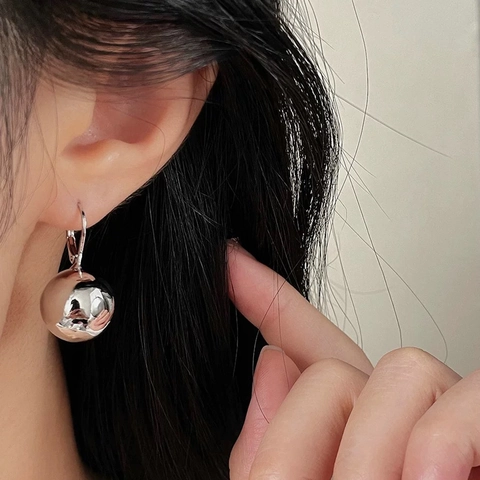 Pendientes De Gota De Bola Con Poste De Plata De Ley 925 Esfera De Metal Pulido Espejo Estilo Minimalista Francés Para Mujeres