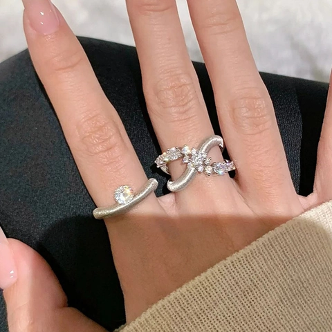 Vintage Adjustable Copper Rings For Women With Cubic Zirconia Niche Design Elegant Plated Metal Finger Jewelry Gift
