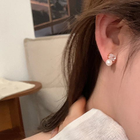Boucles D'oreilles Puces Élégantes En Zircon Coupe Émeraude Et Künstliche Perle Cuivre Géométrique Minimaliste Bijoux De Luxe Pour Femmes