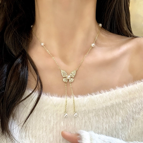 Collier Künstliche Perle Papillon À Franges Élégant Zircon Incrusté Bijoux En Cuivre Style Français Chaîne De Clavicule Réglable