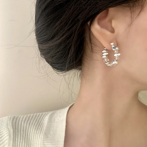 Minimalist Beaded Hoop Earrings With Glass Beads And Irregular Silver Colored Metal Beads Niche Design Fashion For Women