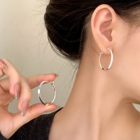 Orecchini A Cerchio In Rame Geometrici Rotondi A Costine Texturizzati Eleganti Design Di Nicchia Accessorio Di Moda Per Donne