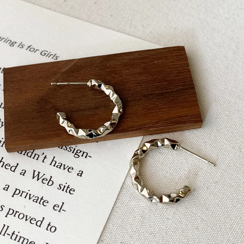 Orecchini A Lobo Geometrici Plissettati Irregolari Per Donna Vintage Caffè Oro Rame Texture Martellata Gioielli Minimalisti